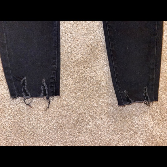 Black Old Navy Skinny jeans - Picture 6 of 6